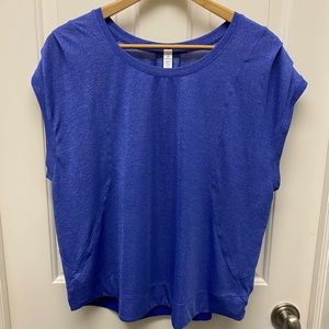 Lululemon blue top